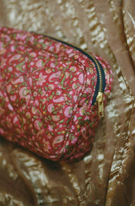 Medium Silk Travel Bag Julie ~ ''Morning kisses''